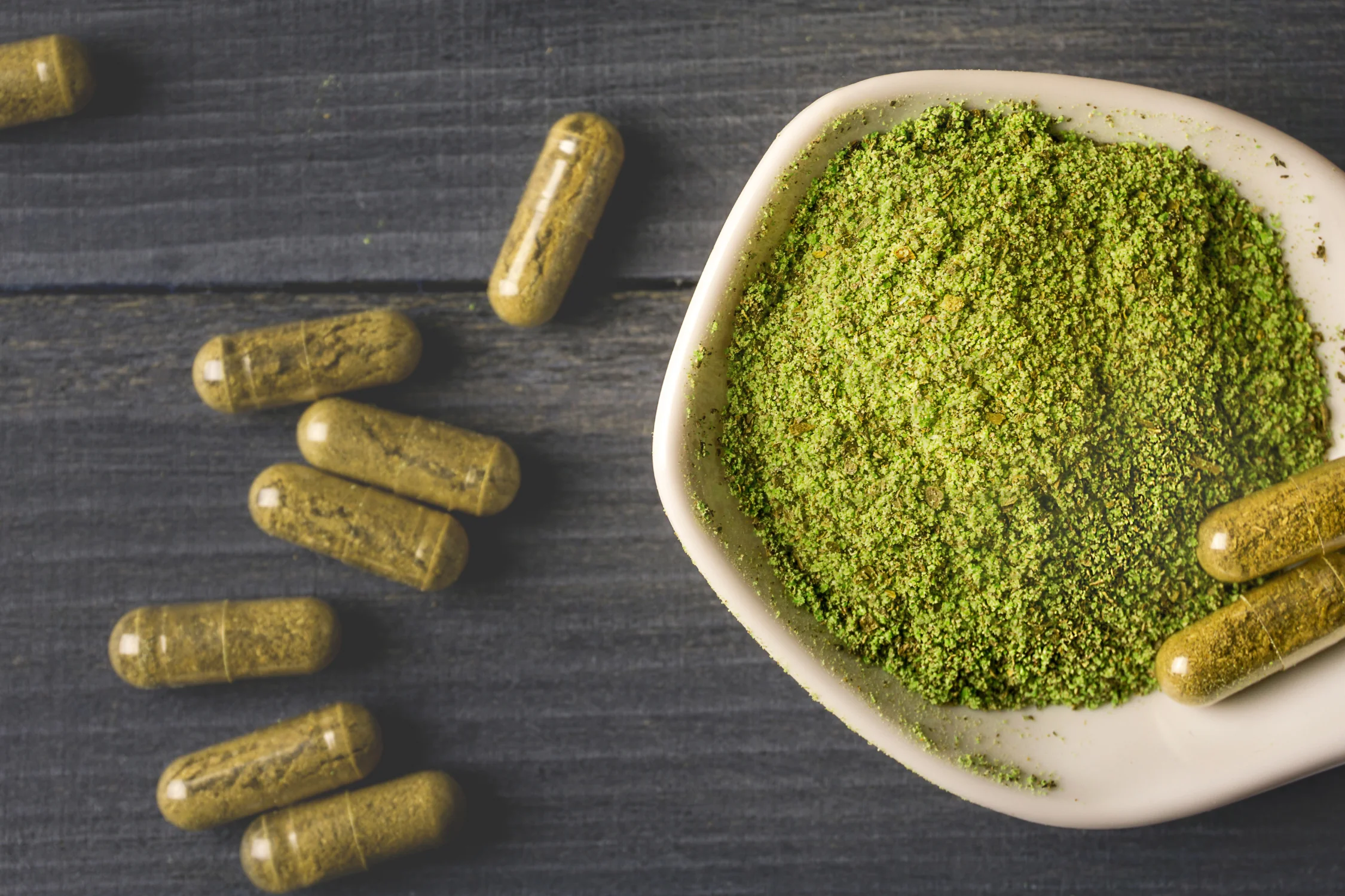 Kratom & Xylazine 2025 Risks: What Families Must Know